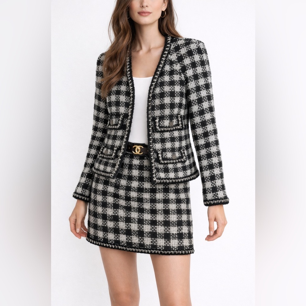 Chanel Black Silver Jacket & Skirt set CC Gripoix buttons Wool blend Vintage 40